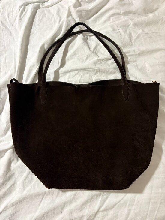 Madewell Handbags - Madewell Shopper Tote in Soft Grain Suede